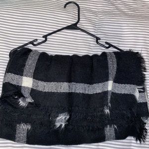 Old navy scarf